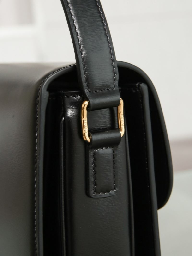 Ce1i*e triomphe bags